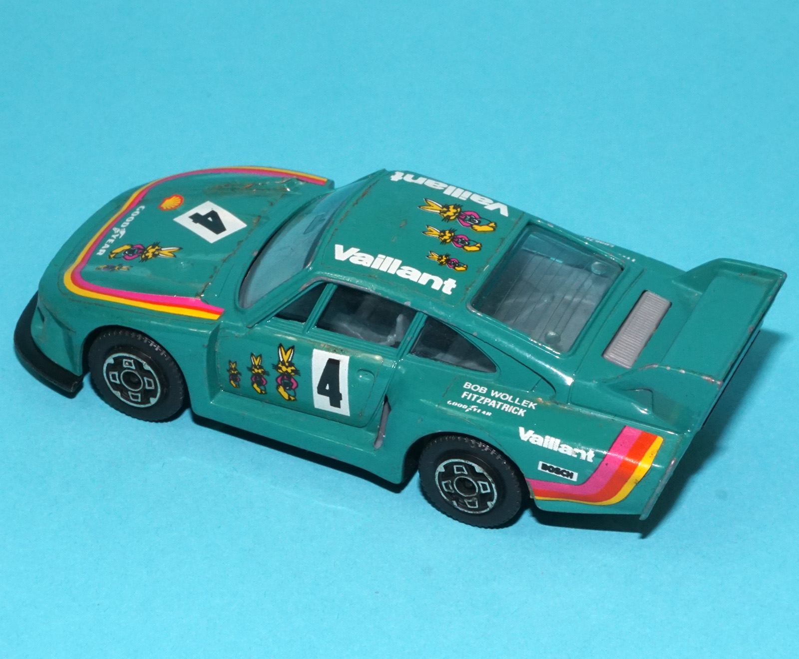 BBURAGO 4142 PORSCHE 935 VAILLANT MODEL CAR 1/43 SCALE 1983 BURAGO - Image 3