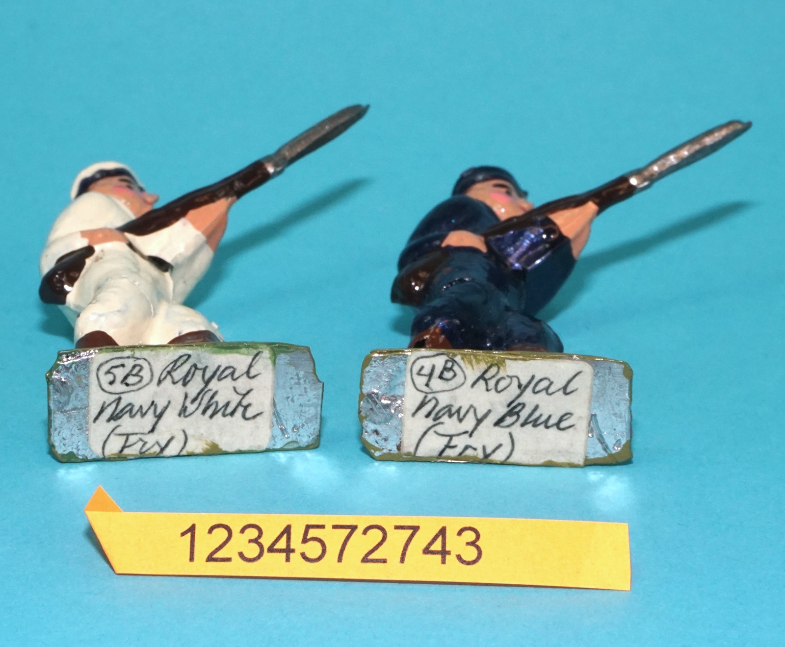 MOORVALE MODELS HOLLOWCAST PAINT SAMPLE SOLDIERS NAVY SAILORS (2X) 1:32 SCALE JOHILLCO BRITAINS TIMPO - Image 3