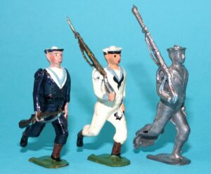 MOORVALE MODELS HOLLOWCAST PAINT SAMPLE SOLDIERS NAVY SAILORS (3X) 1:32 SCALE BRITAINS TIMPO JOHILLCO