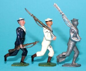 MOORVALE MODELS HOLLOWCAST PAINT SAMPLE SOLDIERS NAVY SAILORS (3X) 1:32 SCALE BRITAINS TIMPO JOHILLCO
