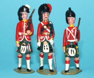 MOORVALE MODELS HOLLOWCAST PAINT SAMPLE SOLDIERS GORDON HIGHLANDERS (3X) 1:32 SCALE BRITAINS TIMPO JOHILLCO PIXYLAND