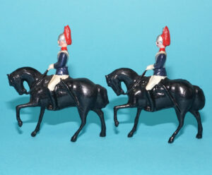 MOORVALE MODELS HOLLOWCAST PAINT SAMPLE SOLDIERS KING’S HORSE GUARDS (3X) 1:32 SCALE TIMPO JOHILLCO BRITAINS