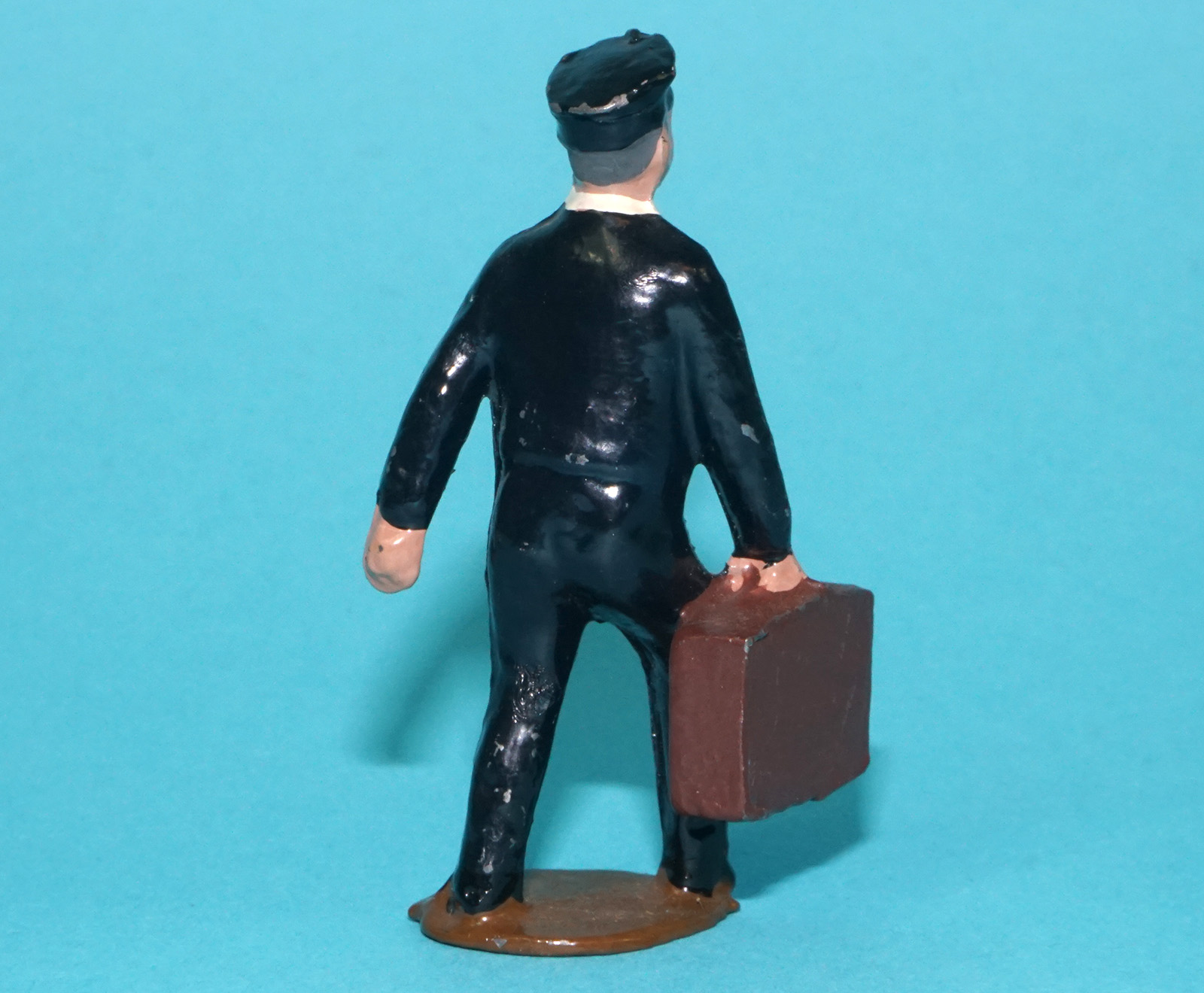 MOORVALE MODELS HOLLOWCAST PAINT SAMPLE RAILWAY SERIES PORTER WITH SUITCASE 1:32 SCALE TIMPO JOHILLCO BRITAINS - Image 3