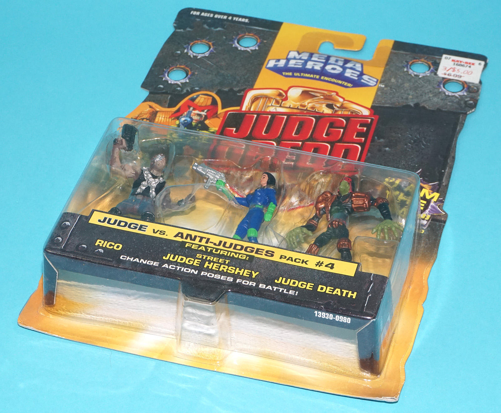 JUDGE DREDD MEGA HEROES #4 VS ANTI-JUDGES RICO JUDGE HERSHEY DEATH MOC MOSC 1995 MATTEL - Image 9