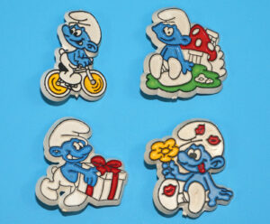 SMURFS PVC BROOCH LAPEL PIN (4X) 1970s PEYO HOLLAND