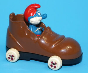 SMURFS PUFFI IN AUTO No.0003 DIE CAST MODEL CAR PAPA SMURF SHOE MOBILE 1983 ESCI ITALY