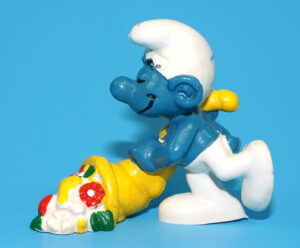 SMURFS 20117 CORNUCOPIA SMURF HONG KONG COO 1980 SCHLEICH