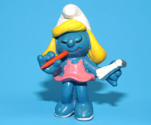 SMURFS 20140 SECRETARY SMURFETTE W. GERMANY COO 1982 SCHLEICH