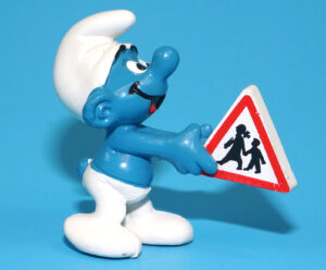 SMURFS 20155 TRAFFIC SIGN SMURF W. GERMANY COO 1983 SCHLEICH