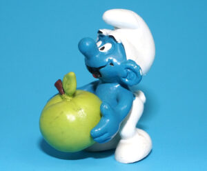 SMURFS 20160 GREEN APPLE SMURF W. GERMANY COO 1983 SCHLEICH