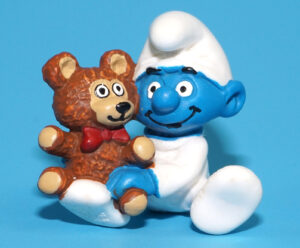 SMURFS 20205 BABY SMURF WITH TEDDY BEAR 1985 SCHLEICH