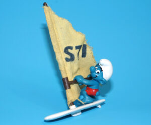 SMURFS 40215 SUPER SMURF WIND SURFER 100% COMPLETE W. GERMANY COO 1980 SCHLEICH