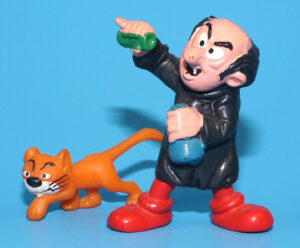 SMURFS 40211 SUPER SMURF GARGAMEL & AZRAEL HONG KONG COO 1978 SCHLEICH