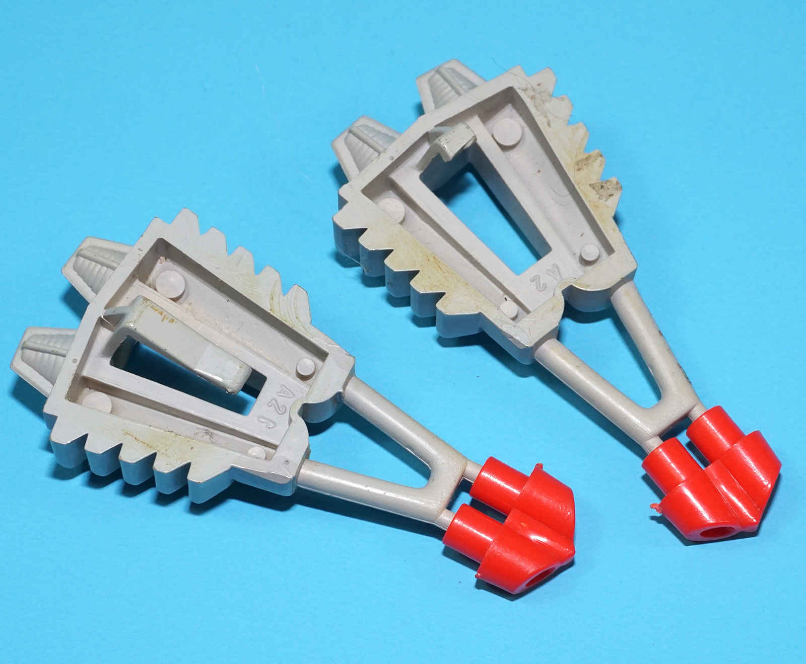 DINO RIDERS ORIGINAL SPARE PART PTERANODON SINGLE LASER CANNON (2X) 1988 TYCO READ - Image 2