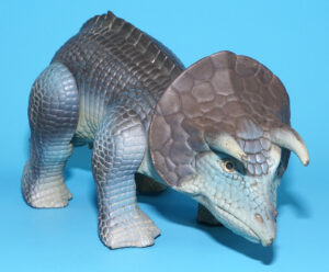 DINO RIDERS TRICERATOPS MOTORIZED DINOSAUR 1988 TYCO READ