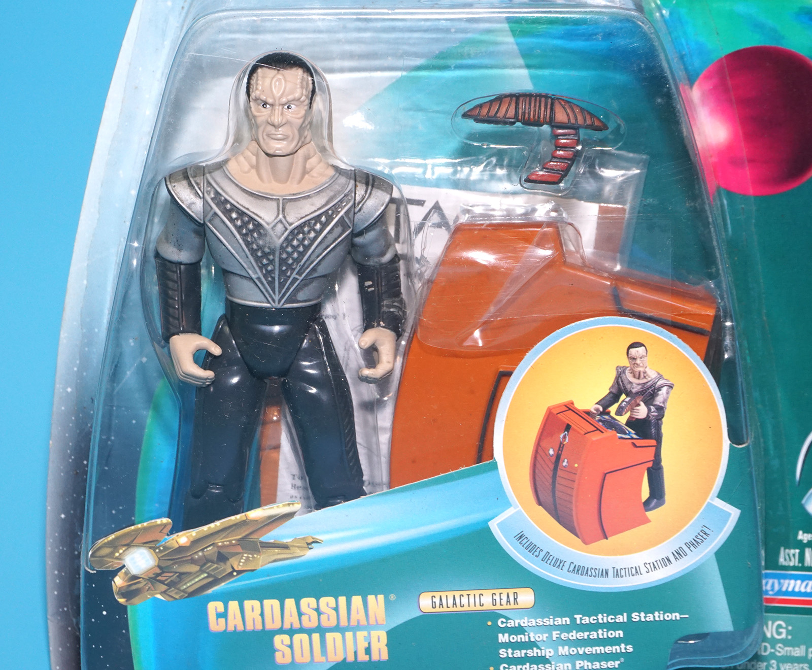 STAR TREK WARP FACTOR SERIES 2 CARDASSIAN SOLDIER GALACTIC GEAR MOC MOSC US CARD 1998 PLAYMATES - Image 2