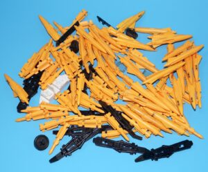 1985 GI JOE PARTS BARGAIN LOT SNOWCAT SNOW CAT ACCESSORIES MISSILES TORPEDO WHEELS HASBRO