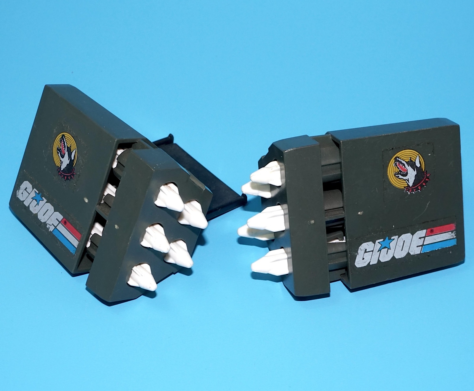 1988 GI JOE PARTS BARGAIN LOT MEAN DOG ACCESSORIES MISSILE LAUNCHER MISSILES HASBRO - Image 2