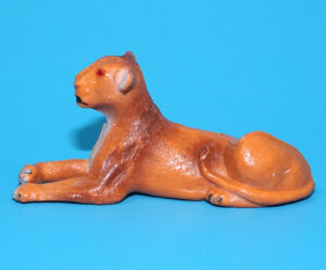 MODEL FIGURES ZOO SERIES LIONESS 1:32 SCALE 1962 REISLER DENMARK TIMPO BRITAINS ELASTOLIN