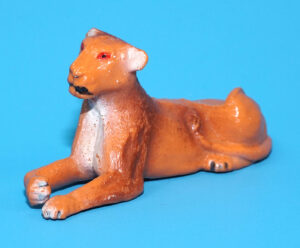 MODEL FIGURES ZOO SERIES LIONESS 1:32 SCALE 1962 REISLER DENMARK TIMPO BRITAINS ELASTOLIN