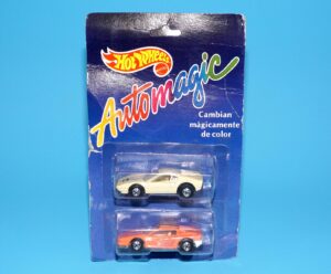 HOT WHEELS AUTOMAGIC FERRARI 308 & TESTAROSSA BLISTER PACK MOC MOSC MEXICO CARD 1988 MATTEL