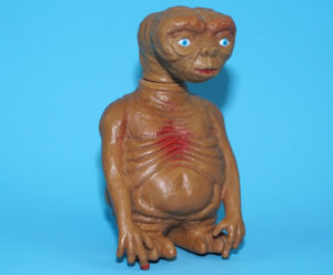 E.T. THE EXTRA TERRESTRIAL PVC BLOW MOLD TOY FIGURE 1982 BOOTLEG KO