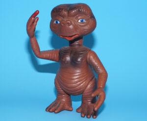 E.T. THE EXTRA TERRESTRIAL 6″ VINYL POSEABLE ACTION FIGURE 1982 BOOTLEG KO