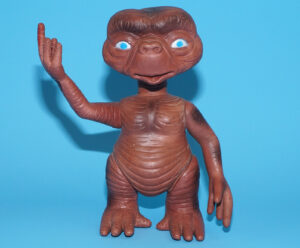 E.T. THE EXTRA TERRESTRIAL 6″ VINYL POSEABLE ACTION FIGURE 1982 BOOTLEG KO (Copy)