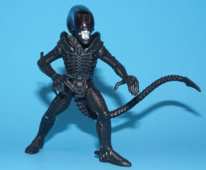 ALIENS VS PREDATOR WARRIOR ALIEN 100% COMPLETE 1993 KENNER