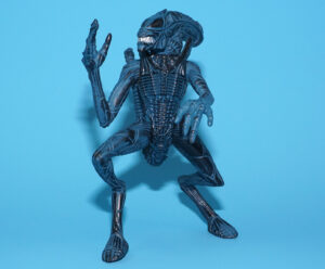 ALIENS HIVE WARS WARRIOR ALIEN 100% COMPLETE 1998 KENNER