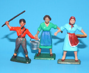 MODEL TOY FIGURES FARM SERIES FARM GIRL WIFE BOY LOT 1:32 SCALE 1960s STARLUX FRANCE BRITAINS TIMPO ELASTOLIN