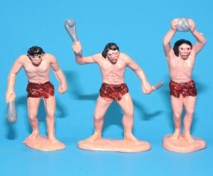 MODEL TOY FIGURES CAVEMEN NEANDERTHALS 1:35 SCALE 1980s BOOTLEG MARX KO