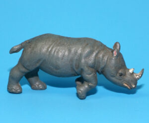 CORGI TOYS ORIGINAL SPARE PART 256 VOLKSWAGEN 1200 EAST SAFARI TRIM RHINO FIGURE 1965 METTOY ENGLAND