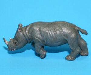 CORGI TOYS ORIGINAL SPARE PART 256 VOLKSWAGEN 1200 EAST SAFARI TRIM RHINO FIGURE 1965 METTOY ENGLAND