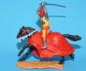 TIMPO TOYS SWOPPETS MEDIEVAL SERIES HELM KNIGHT 1960s ENGLAND BRITAINS ELASTOLIN