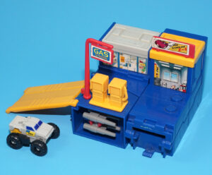 TRANSFORMERS G1 MICROMASTER BATTLE STATION GREASEPIT 100% COMPLETE 1989 HASBRO