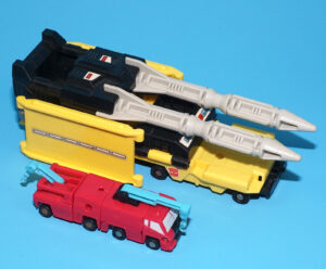 TRANSFORMERS G1 MICROMASTER MISSILE LAUNCHER NEAR COMPLETE RETRO & SURGE 1990 HASBRO