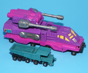 TRANSFORMERS G1 MICROMASTER CANNON TRANSPORT NEAR COMPLETE CEMENT-HEAD & TERROR-TREAD 1990 HASBRO