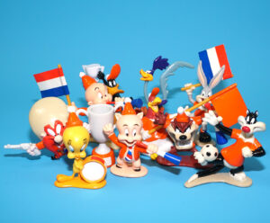 LOONEY TUNES PVC TOY FIGURE FULL SET 10 PCS DUTCH SOCCER FOOTBALL TEAM 1996 STAR TOYS WARNER BROS
