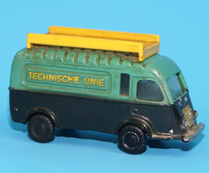 LION CAR RENAULT FOURGON 1000KG TECHNISCHE UNIE 1:43 SCALE 1960s TEKNO HOLLAND READ