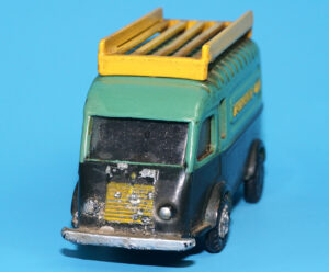 LION CAR RENAULT FOURGON 1000KG TECHNISCHE UNIE 1:43 SCALE 1960s TEKNO HOLLAND READ