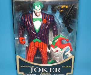 BATMAN LEGENDS LAUGHING GAS JOKER MOC EURO CARD 1996 KENNER READ