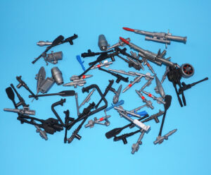 AMERICAN DEFENSE U.S. FORCES SPARE PART JOB LOT GUNS MISSILES VEHICLE PARTS 1980s REMCO TOYS