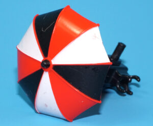 BATMAN RETURNS ORIGINAL SPARE PART THE PENGUIN UMBRELLA MISSILE & LAUNCHER 1992 KENNER