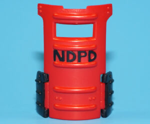 ROBOCOP ALPHA COMMANDO ORIGINAL SPARE PART HAZARD CONTROL RIOT SHIELD 1998 IDEAL