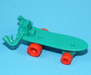 TMNT TEENAGE MUTANT NINJA TURTLES ORIGINAL SPARE PART MONDO GECKO SKATEBOARD 1990 PLAYMATES