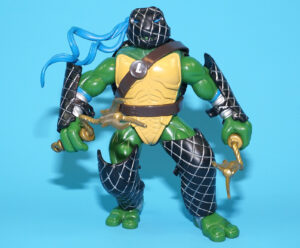 TMNT TEENAGE MUTANT NINJA TURTLES NEXT MUTATION TURTLEFLAGE CAMO-ARMOR LEO 100% COMPLETE 1998 PLAYMATES