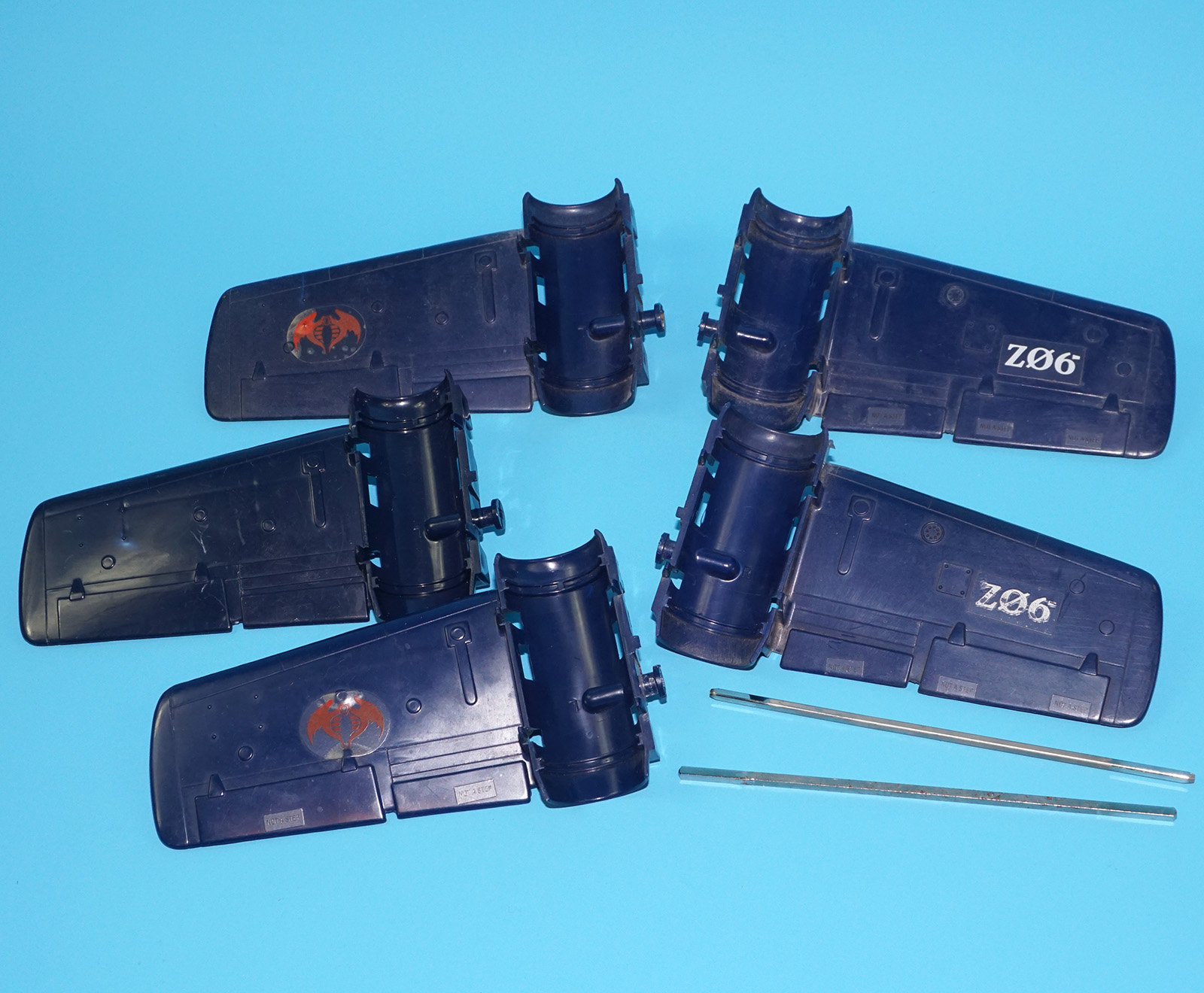 GI JOE JOB LOT 1984 COBRA RATTLER BODY (3X) & PARTS HASBRO - Image 6