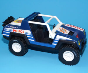 2015 GI JOE POLICE JEEP VAMP STINGER 100% COMPLETE FUNSKOOL INDIA