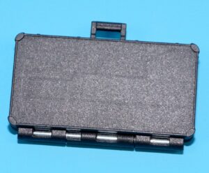 2014 GI JOE DESTRO v29 EAGLE’S EDGE ORIGINAL SPARE PART SNIPER RIFLE & CASE HASBRO 25TH 50TH